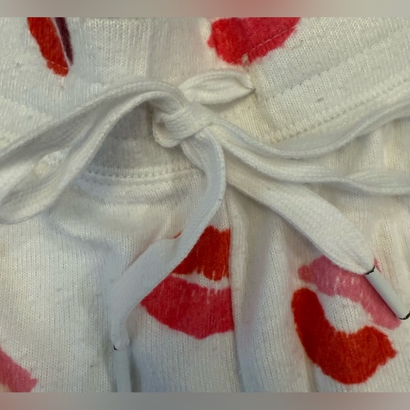 PJ Salvage White Pajama Pants with Red and Pink Lips - Picture 4 of 7